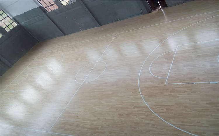 福州柞木實(shí)木運(yùn)動(dòng)地板批發(fā)