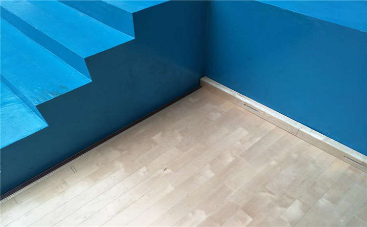 拼接板舞臺實(shí)木地板多少錢一平米？