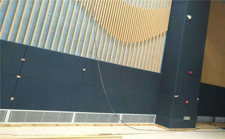 楓木籃球場(chǎng)木地板廠家直銷