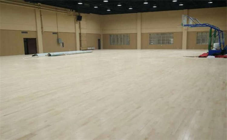 24厚舞臺(tái)木地板批發(fā)