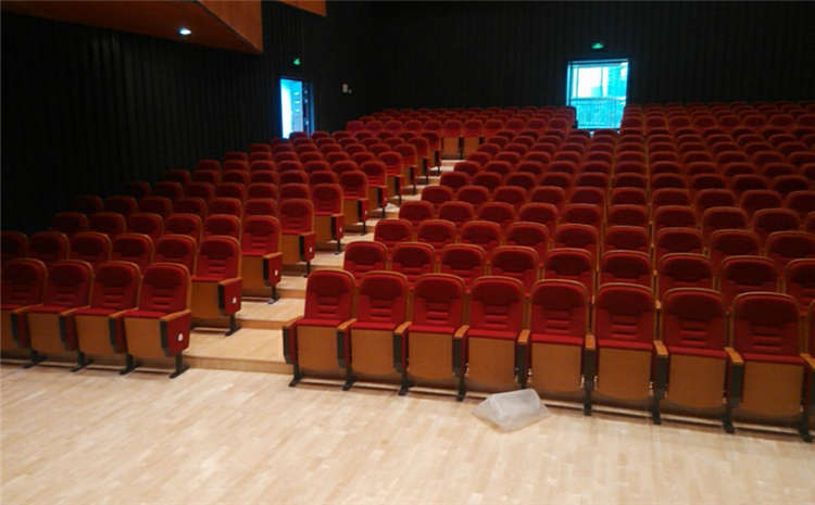 20厚籃球場地木地板廠家去哪找？