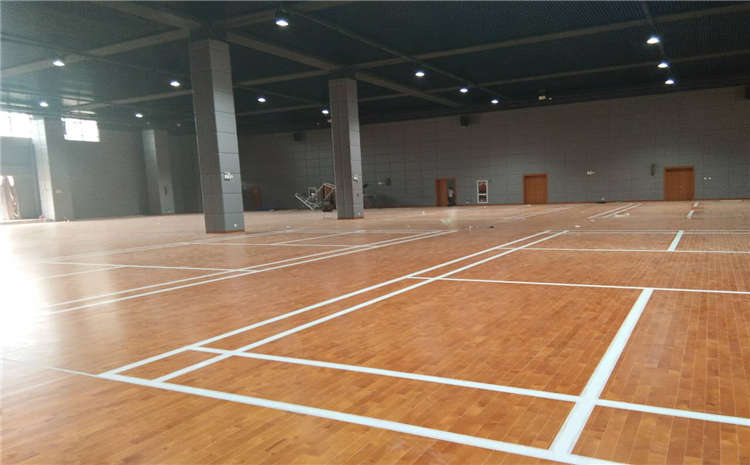 柞木舞臺運動木地板怎么保養(yǎng)？