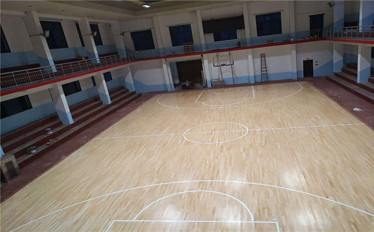 拼接板體育運動地板結(jié)構(gòu)