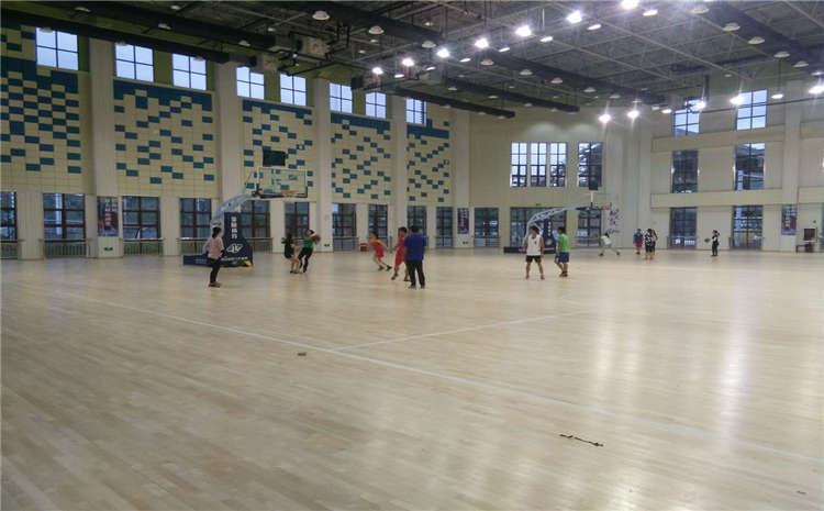 南昌專業(yè)實(shí)木運(yùn)動(dòng)地板打磨翻新