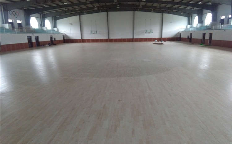 五角楓籃球場(chǎng)實(shí)木地板品牌廠家