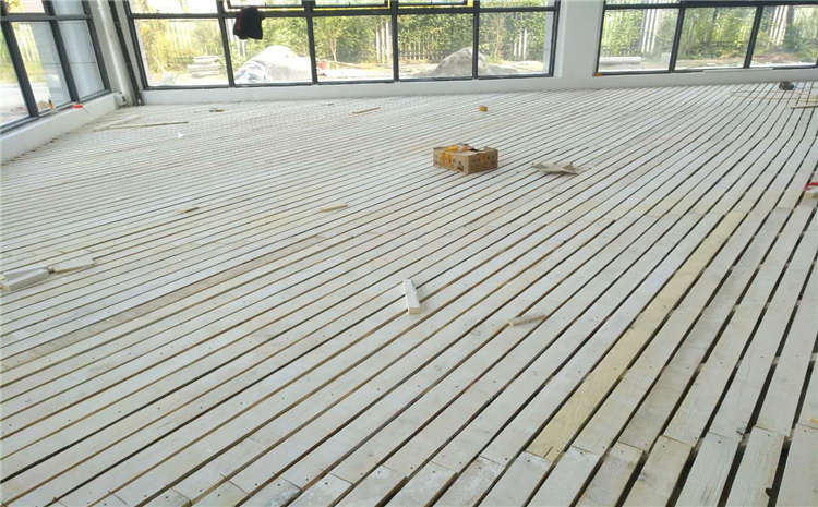 體育館木地板一般多少錢？24厚