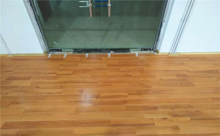 長(zhǎng)沙實(shí)木運(yùn)動(dòng)地板報(bào)價(jià)