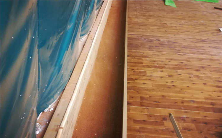 籃球館運動木地板在調(diào)養(yǎng)時要注重甚么？