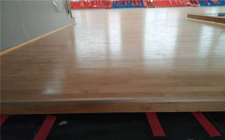 哈爾濱柞木實木運動地板價格是多少