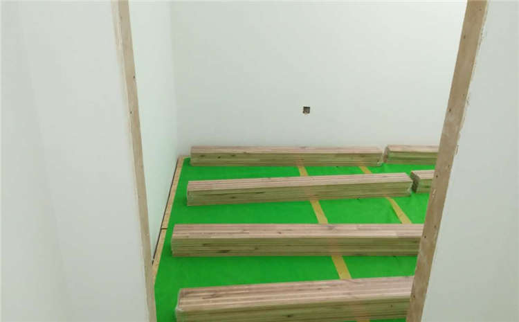 24厚木地板籃球場(chǎng)雙層龍骨結(jié)構(gòu)