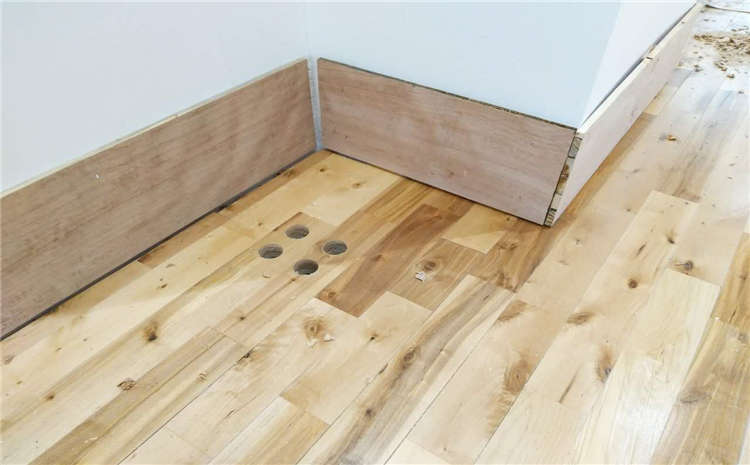 楓樺木體育地板打磨翻新