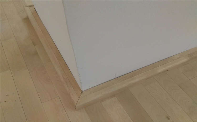 柞木舞臺實木地板怎么翻新？