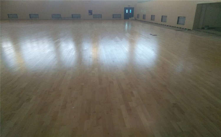 長(zhǎng)沙實(shí)木運(yùn)動(dòng)地板報(bào)價(jià)