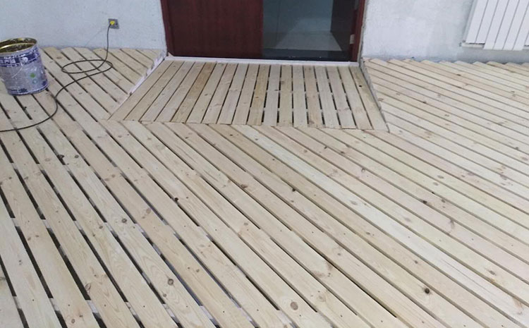 籃球場館運動木地板怎樣進行清潔養(yǎng)護？