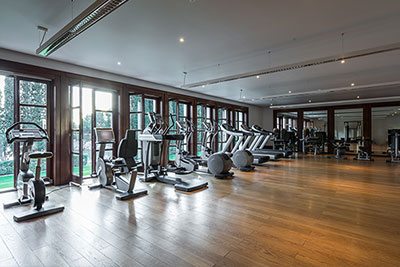 室內(nèi)健身運(yùn)動(dòng)應(yīng)該選擇什么類型的地板？