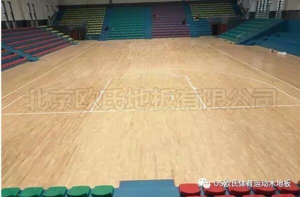 雙龍骨運(yùn)動(dòng)木地板--湖南吉首市花垣縣體育館成功案例-2.jpg