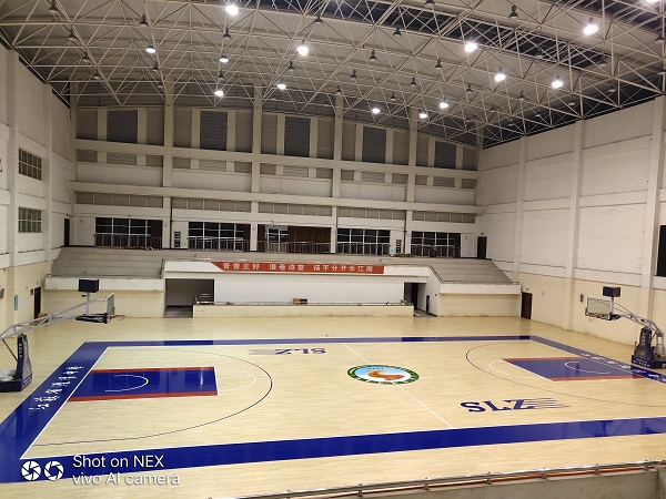體育館木地板.jpg