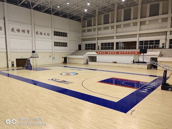 體育館運(yùn)動(dòng)木地板.jpg