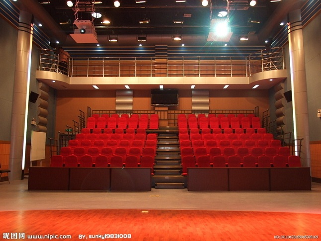 舞臺(tái)專(zhuān)用實(shí)木地板的適用范圍