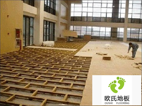 安裝實木運動地板應(yīng)注意的問題