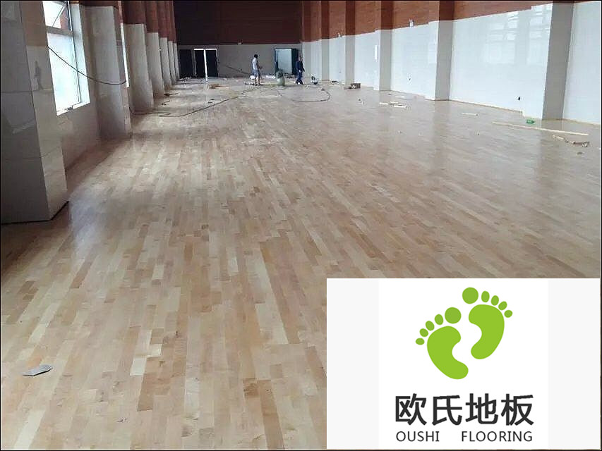 選購實木運動地板時應注意些什么？