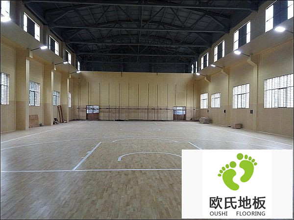湖南郴州第十八完小實(shí)木運(yùn)動(dòng)地板案例