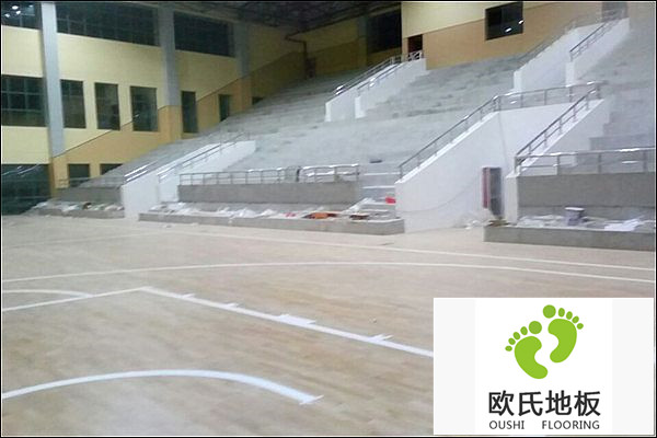 浙江麗水市青田縣船寮高級中學(xué)二期擴建體藝館運動木地板案例