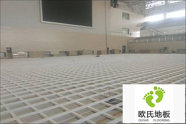 體育館木地板泡水，不要慌！小編來(lái)幫您！