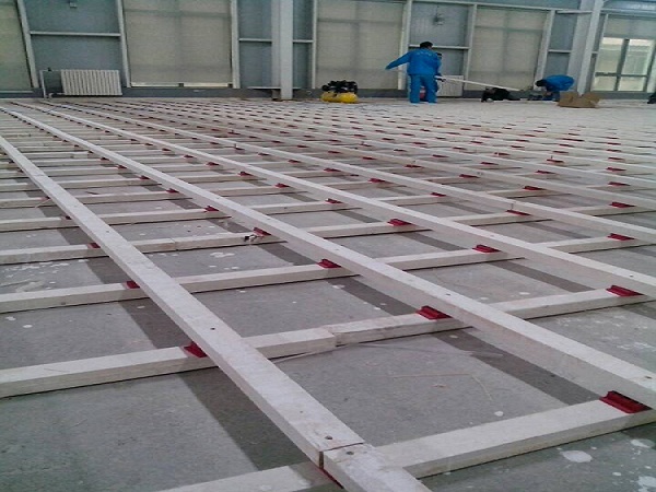 體育木地板龍骨鋪裝